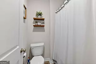 225 Roswell Dr E, Brunswick, GA 31525 - Photo 8