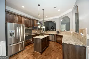 305 Legends Dr, Fayetteville, GA 30215 - Photo 18