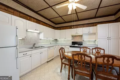 170 Fairplay Street, Rutledge, GA 30663 - Photo 6