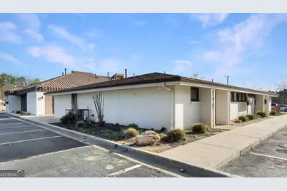 253 Upper Riverdale Road SW #B, Riverdale, GA 30274 - Photo 2