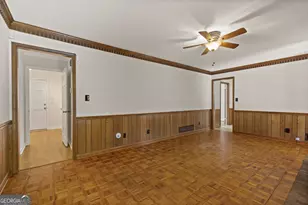 1055 Hunterhill Dr, Roswell, GA 30075 - Photo 28