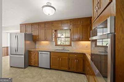 1055 Hunterhill Drive, Roswell, GA 30075 - Photo 16