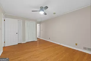 1055 Hunterhill Dr, Roswell, GA 30075 - Photo 48