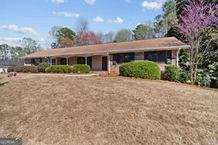 1055 Hunterhill Dr, Roswell, GA 30075 - Photo 74