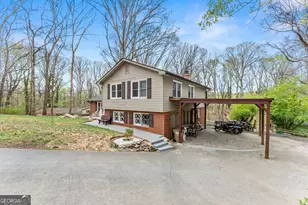 4548 Holiday Heights Dr, Oakwood, GA 30566 - Photo 2