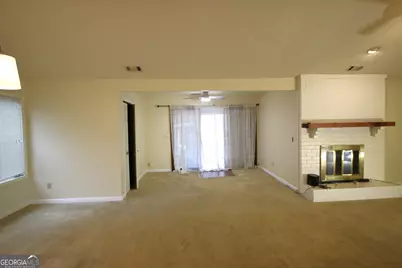 1517 Stoneleigh Way, Stone Mountain, GA 30088 - Photo 4