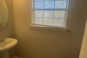 471 Eagles Crossing Cir, Riverdale, GA 30274 - Photo 8