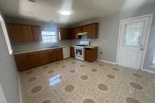 471 Eagles Crossing Cir, Riverdale, GA 30274 - Photo 6