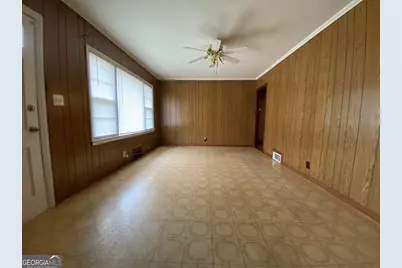 225 S Myrtle Street, Winder, GA 30680 - Photo 2