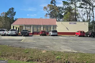448 S State St, Lyons, GA 30436 - Photo 1