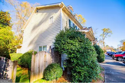 145 Bowen St B4 #B4, Carrollton, GA 30117 - Photo 4