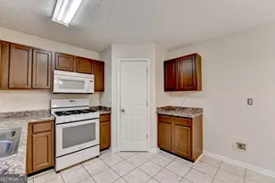 840 Melrose Park Pl, Lawrenceville, GA 30044 - Photo 16