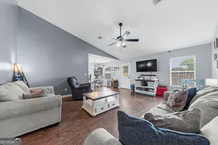 105 Bright Morning Ct, Kingsland, GA 31548 - Photo 6