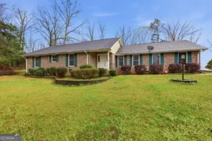 304 Beaverbrook Dr, Toccoa, GA 30577 - Photo 10