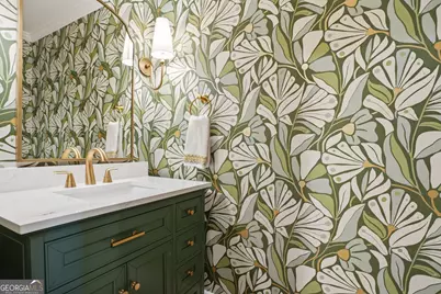 423 Jefferson Circle #423, Atlanta, GA 30328 - Photo 14