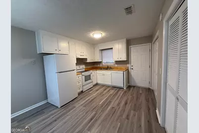 117 Vintage Court #117, Athens, GA 30605 - Photo 2