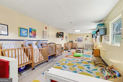 993 Forest Avenue, Forest Park, GA 30297 - Photo 10