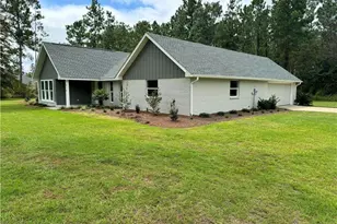 210 Sugar Maple St, Jesup, GA 31545 - Photo 2