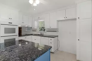 765 Swamp Creek Dr, Jonesboro, GA 30238 - Photo 10