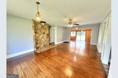 129 Mallory Drive, Lagrange, GA 30241 - Photo 6