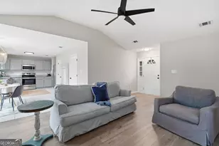 161 Timber Ridge Dr, Brunswick, GA 31525 - Photo 8