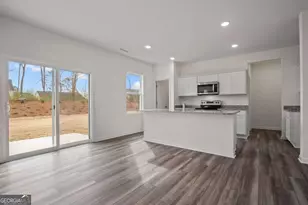 56 Crescent Blvd, Carrollton, GA 30116 - Photo 2