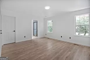 1023 James Cross Ave, Albany, GA 31721 - Photo 8