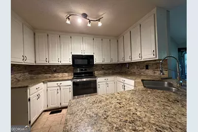130 Lakefront Drive, Covington, GA 30016 - Photo 6