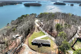 5383 Whitmire Dr, Gainesville, GA 30504 - Photo 2