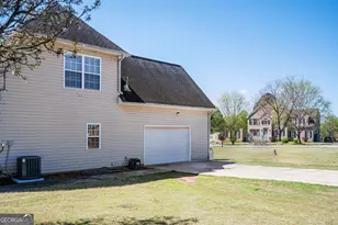 303 Cameron Rd, McDonough, GA 30253 - Photo 6