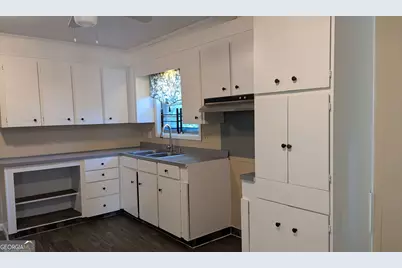 830 Bedingfield Avenue, Macon, GA 31206 - Photo 2