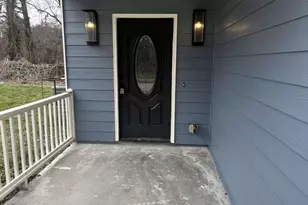 738 Prince Pl NW, Atlanta, GA 30318 - Photo 2