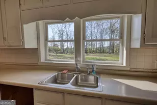 10 Wolfskin Rd, Arnoldsville, GA 30619 - Photo 26