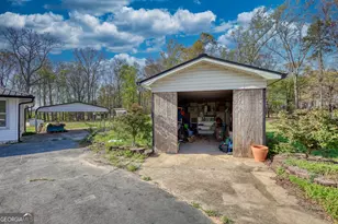 10 Wolfskin Rd, Arnoldsville, GA 30619 - Photo 2