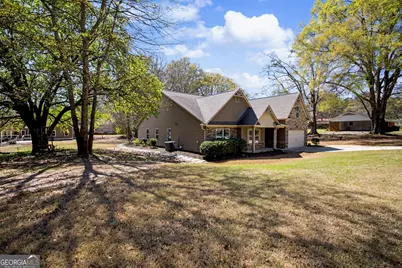 340 Grady Avenue, Fayetteville, GA 30214 - Photo 2