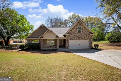 340 Grady Avenue, Fayetteville, GA 30214 - Photo 1