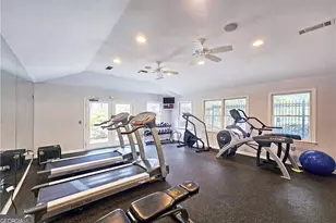 1003 Summit N Dr NE, Atlanta, GA 30324 - Photo 18