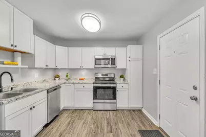 1223 E Waldburg Street, Savannah, GA 31404 - Photo 6