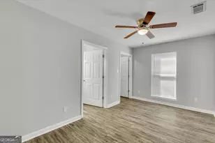 1223 E Waldburg St, Savannah, GA 31404 - Photo 22