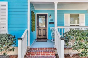 1223 E Waldburg St, Savannah, GA 31404 - Photo 2