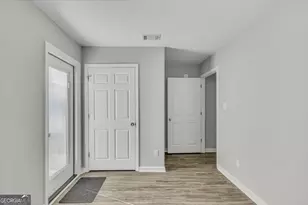 1223 E Waldburg St, Savannah, GA 31404 - Photo 26