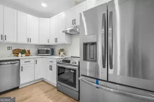 422 W 42nd St, Savannah, GA 31401 - Photo 28