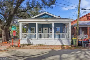 422 W 42nd St, Savannah, GA 31401 - Photo 1