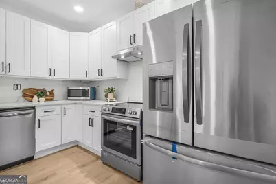 422 W 42nd Street, Savannah, GA 31401 - Photo 26