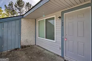 910 Brett Dr, Hinesville, GA 31313 - Photo 2