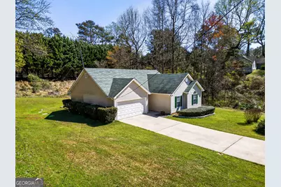 217 Farmbrook Parkway, Stockbridge, GA 30281 - Photo 6