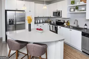 6919 Peachtree Dunwo Rd, Sandy Springs, GA 30328 - Photo 4