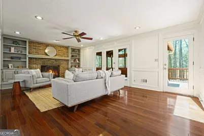 235 Oak Leaf Circle, Roswell, GA 30075 - Photo 10