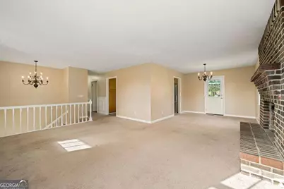 111 Edgewood Circle, Fort Oglethorpe, GA 30742 - Photo 8