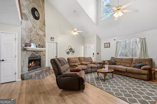 345 N Grove Ct, McDonough, GA 30252 - Photo 8